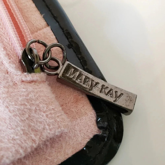 Mary Kay Light Pink  Travel Size Jewelry Case. - Picture 5 of 9